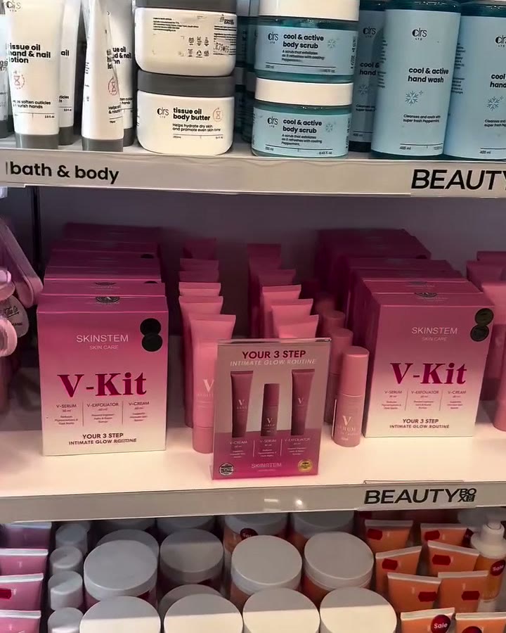 Rows of Skinstem kits on a Beauty Box shelf